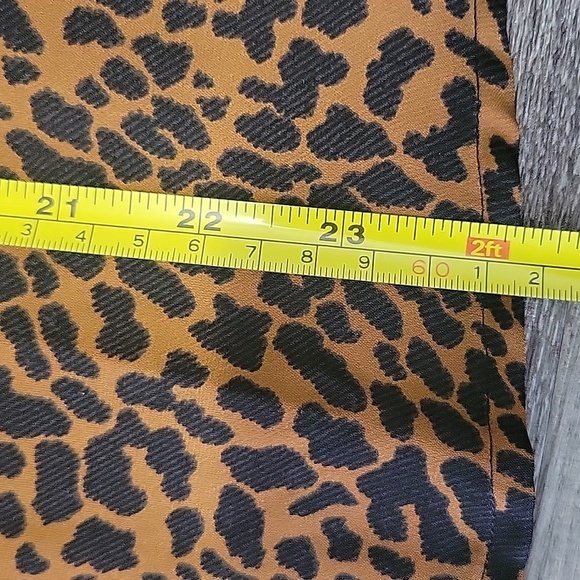 Leopard Print Long Sleeve Women's Top - Picture 4 of 7